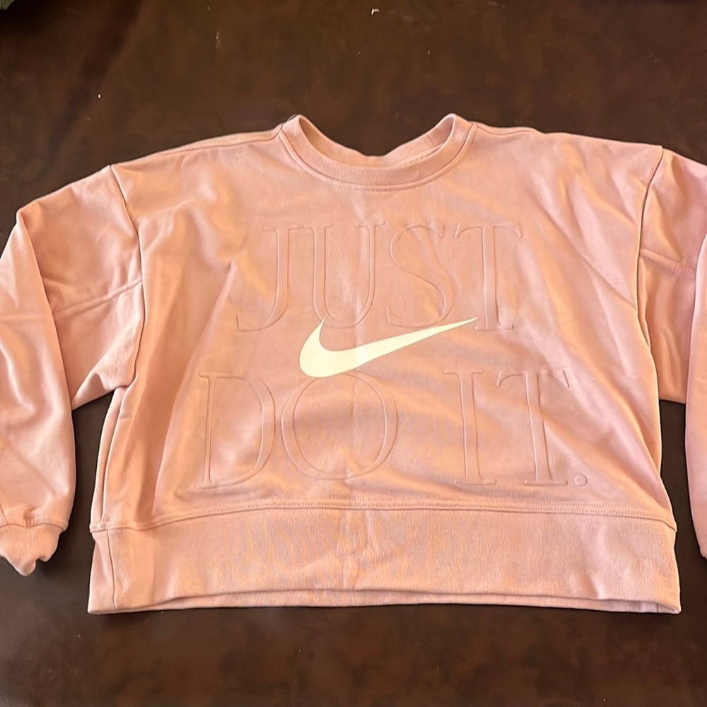 NWT light pink Nike Crop long sleeve